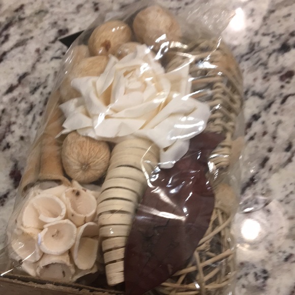 NWT botanical collection natures home decor - Picture 6 of 6